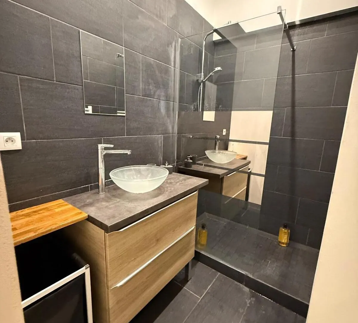 Le Loft D 'Eveux - 2 Places De Parking 0*, Eveux France