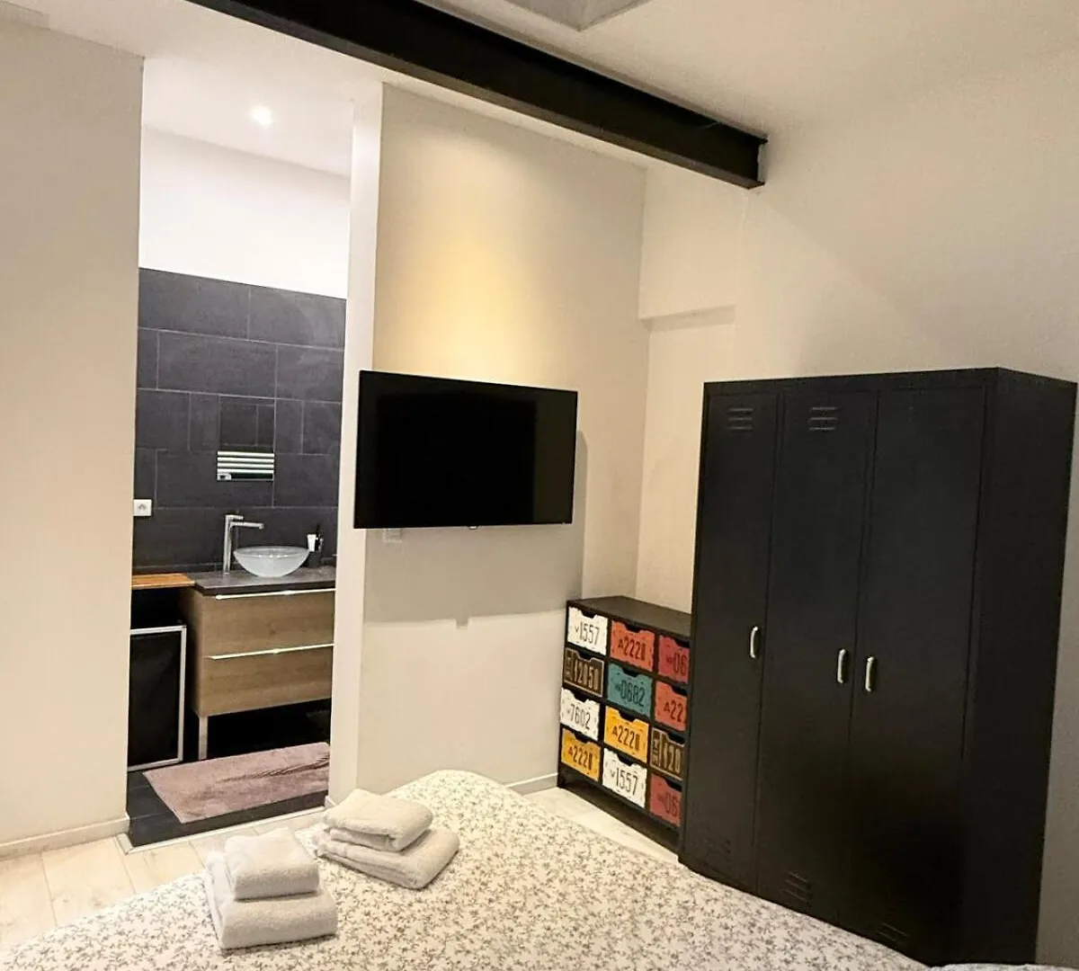 Le Loft D 'Eveux - 2 Places De Parking Apartment